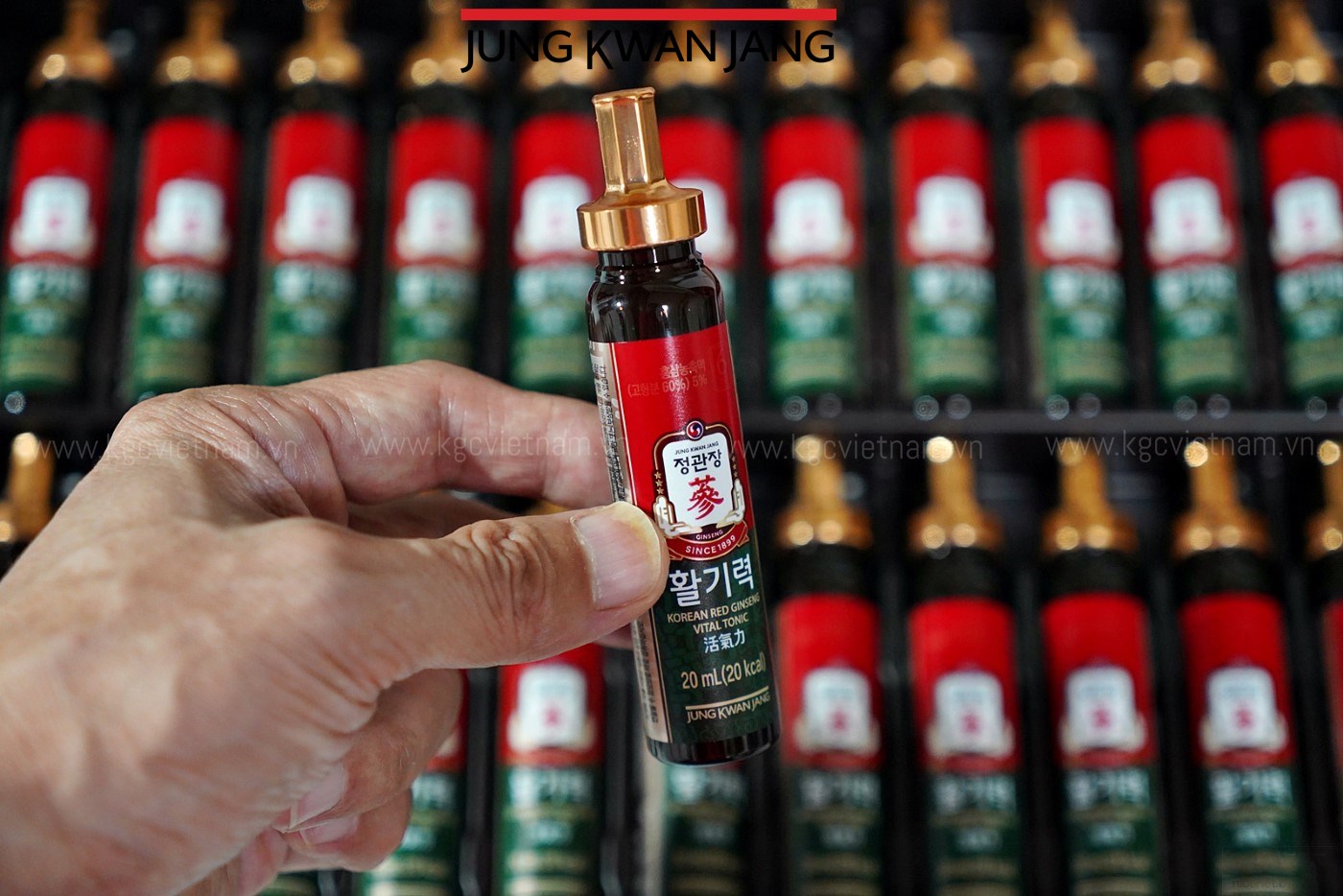 Nước Hồng Sâm Jung Kwan Jang KGC Vital Tonic 20ml x 30 Ống