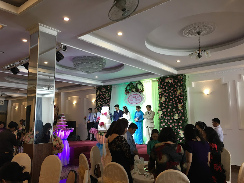 Trung Tâm Tổ Chức Tiệc Cưới Nhật Hồng